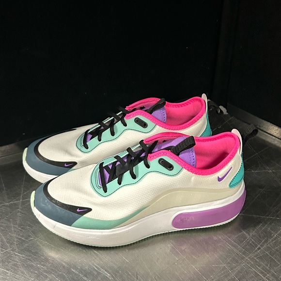 Nike Air Max DIA Size 8.5 Women - Picture 1 of 11
